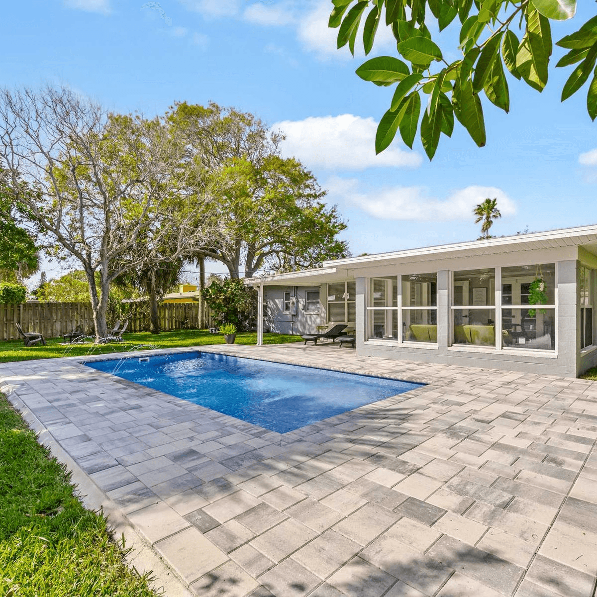 Lifestyle vacation home with pool