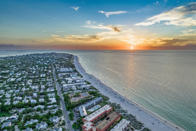 Top stays in Anna Maria Island, FL